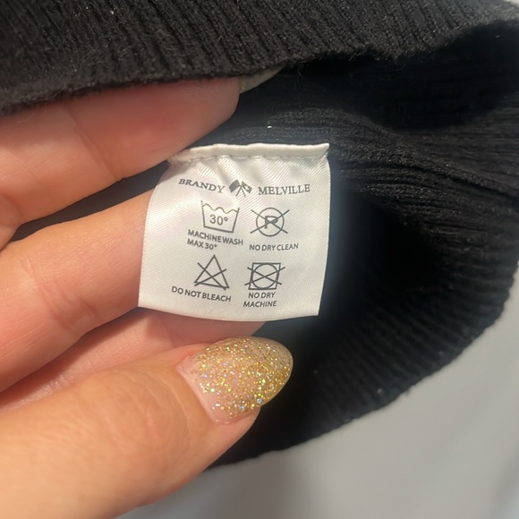 Brandy Melville crop - Picture 3 of 5